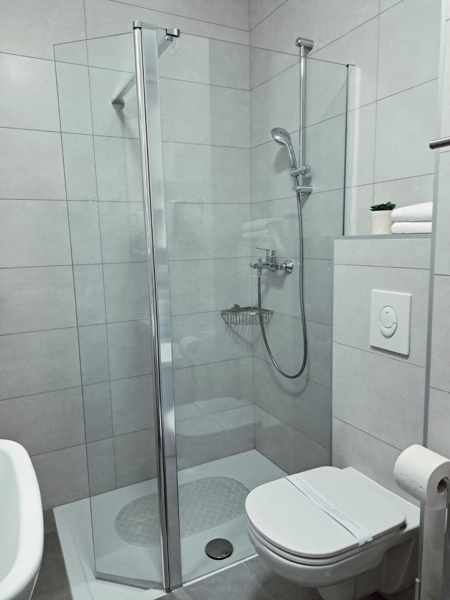 Apartman West Zen Zagreb Buitenkant foto